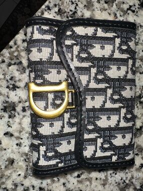 Dr Black Trifold Card Holder Wallet